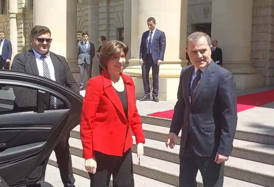 Meeting of FMs of Azerbaijan, France kicks off
