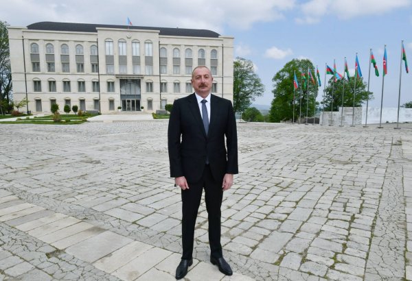 Aliyev: "Azerbaycan'ı stratejik projenin dışında bırakmak isteyenlerin hevesleri kursaklarında kalacak"