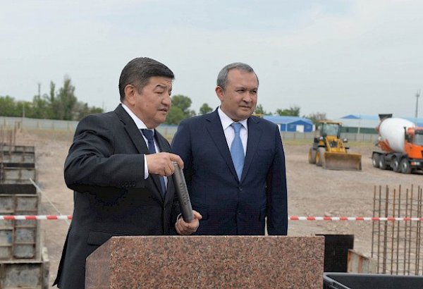 Акылбек Жапаров заложил капсулу на месте строительства нового завода по сборке и производству легковых авто