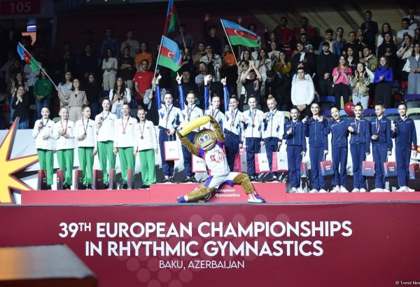 В Баку состоялась церемония награждения победителей ЧЕ по художественной гимнастике среди юниорских команд