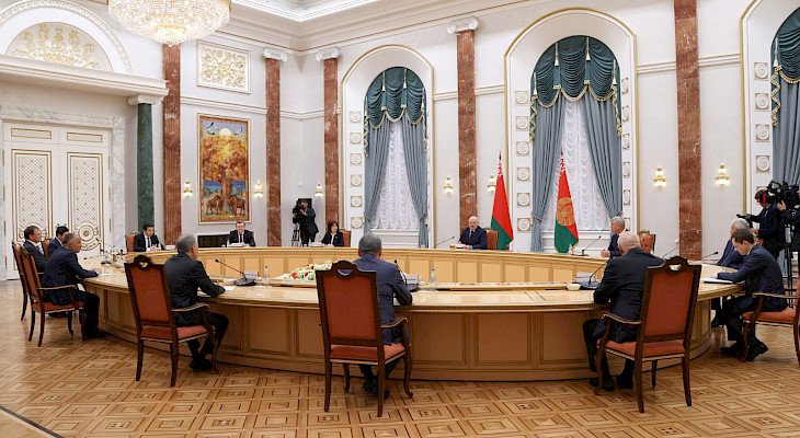 Kyrgyz Parliament speaker meets president of Belarus