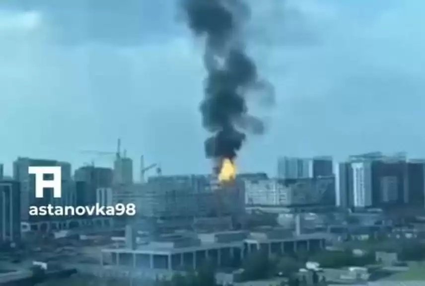 Apartment complex under construction catches fire in Astana