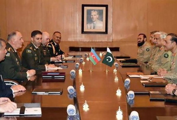 Chief of General Staff of Azerbaijan Army meets with Chief of Army Staff of Pakistan