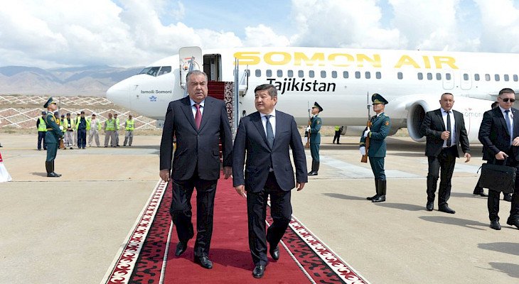 В Кыргызстан прибыл президент Таджикистана Эмомали Рахмон