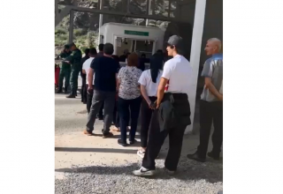 More Armenian residents of Karabakh pass via checkpoint on Lachin-Khankendi road - new footage