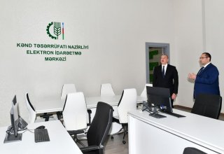 Prezident İlham Əliyev Kənd Təsərrüfatı Nazirliyinin yeni binasının açılışında iştirak edib