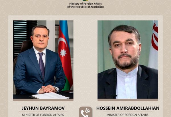 Azerbaijani, Iranian FMs discuss regional cooperation