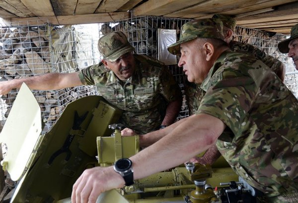 Chief of Azerbaijan Army's General Staff visits several combat positions (PHOTO)