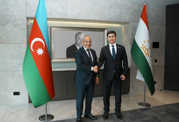 Azerbaijan, Tajikistan discuss promoting mutual investment co-op