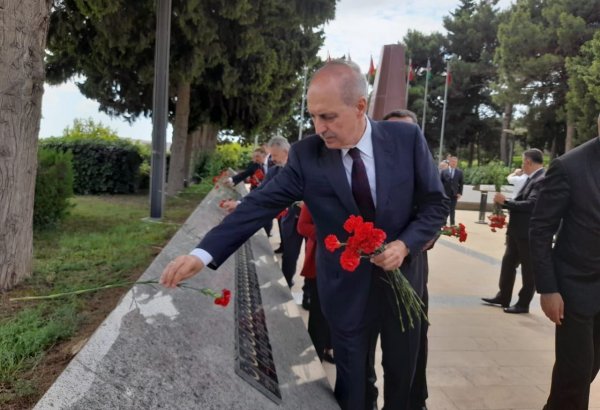 Chairman of Grand National Assembly of Türkiye visits Alley of Martyrs and Turkish Martyrs Memorial in Azerbaijan