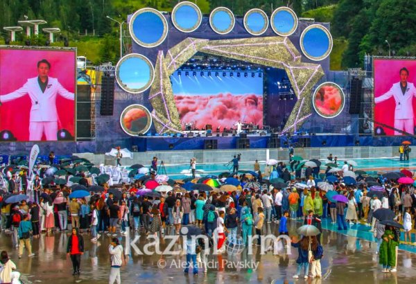 Возрождение «Азия Дауысы»: как прошел первый день фестиваля в Алматы