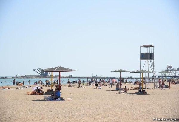 Azerbaijan conducts cleaning works on beaches of Baku