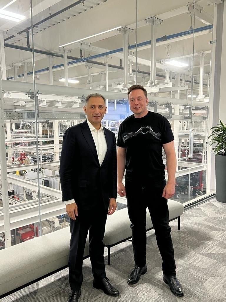 Azerbaijan, Elon Musk talk satellites launch