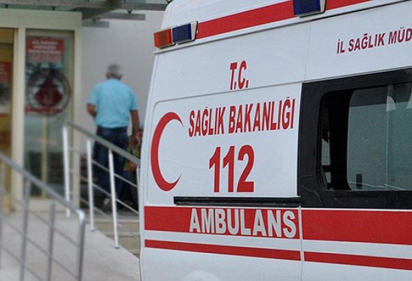 Türkiyədə avtomobil qəzasında 20-ə yaxın insan yaralanıb
