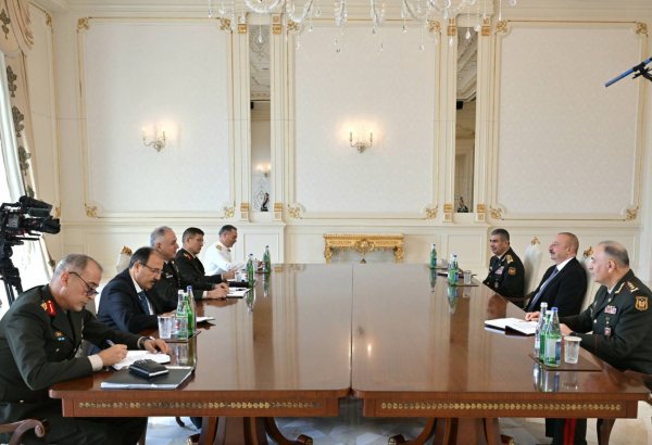 Azerbaycan Cumhurbaşkanı Aliyev, Genelkurmay Başkanı Orgeneral Gürak'ı kabul etti