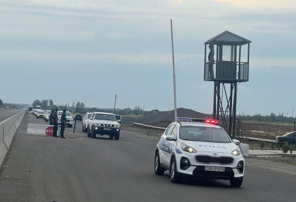 Автоколонна с гумпомощью из Баку въехала на освобожденные территории Азербайджана