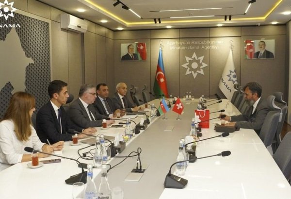 Azerbaijan, Switzerland discuss cooperation in humanitarian demining