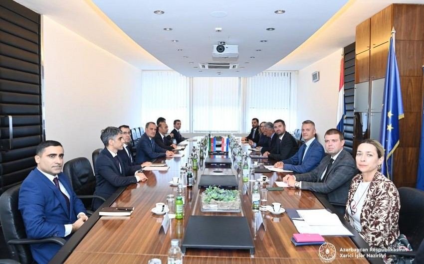 Глава МИД Азербайджана встретился с министром экономики и устойчивого развития Хорватии