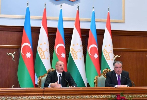 Президент Ильхам Алиев: Нас, как дружественную страну, радуют завоевание Таджикистаном авторитета на международной арене