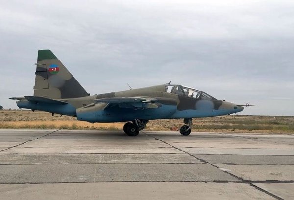 Azerbaijani Air Forces pilots fly training sorties