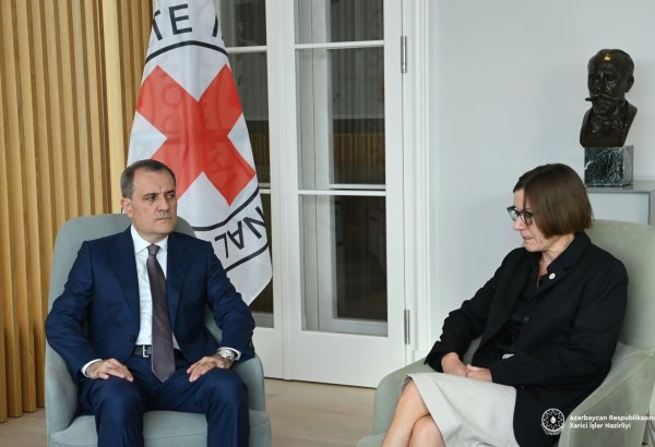 Ceyhun Bayramov BQXK-nin prezidenti ilə görüşdü
