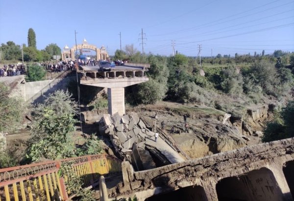 Хачмазе через реку Гудиалчай обрушился автомобильный мост