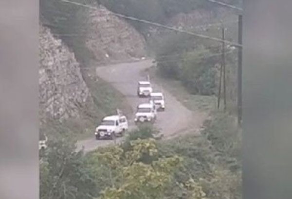 Машины МККК направляются из Ханкенди в Ходжавенд, чтобы забрать раненых армян