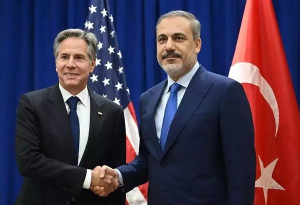 Turkish, US top diplomats discuss ways to enhance ties