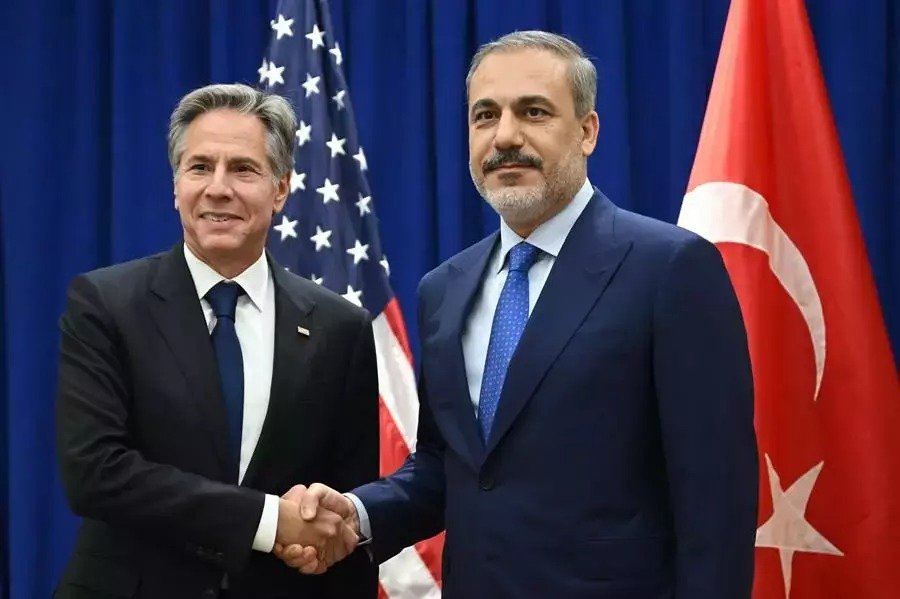 Turkish, US top diplomats discuss ways to enhance ties
