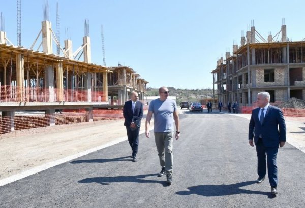 President Ilham Aliyev gets acquainted with construction work at residential complex in Jabrayil