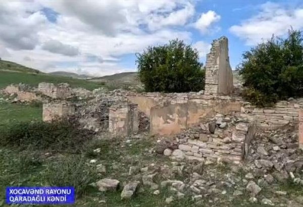 Уничтожение азербайджанских могил - после резни в Гарадаглы армяне разрушили там и могилы