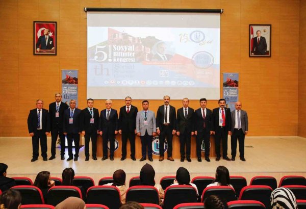 Haydar Aliyev anısına düzenlenen 5. Uluslararası Sosyal Bilimler Kongresi başladı