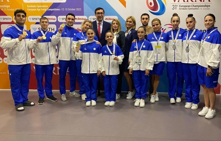 Fərid Qayıbov Avropa çempionatında uğur qazanan gimnastlarla görüşüb
