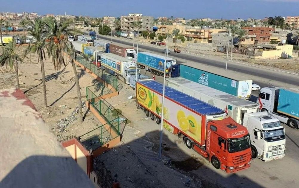 17 грузовиков с помощью для жителей Газы въехали в сектор из Египта