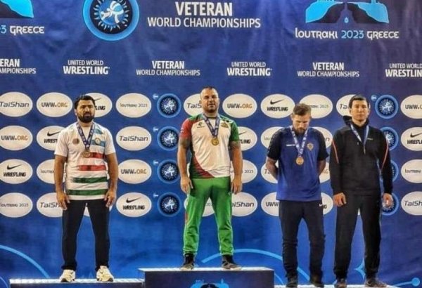 Dünya çempionatında Azərbaycanın veteran güləşçiləri bir dəst medal əldə edib