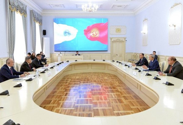 Issues of further development of multifaceted co-op between Kyrgyz Cabinet, SCO discussed