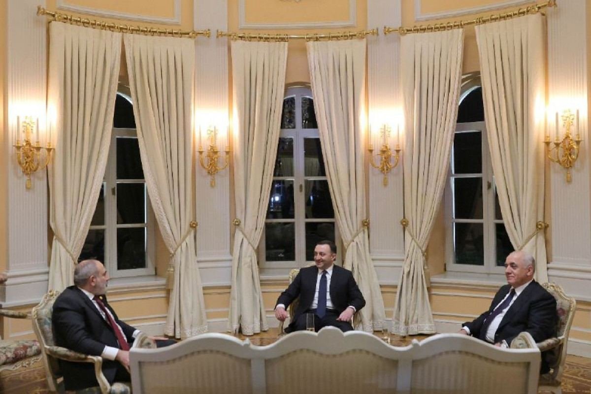 Azerbaijani, Armenian PMs meeting in Georgia's Tbilisi