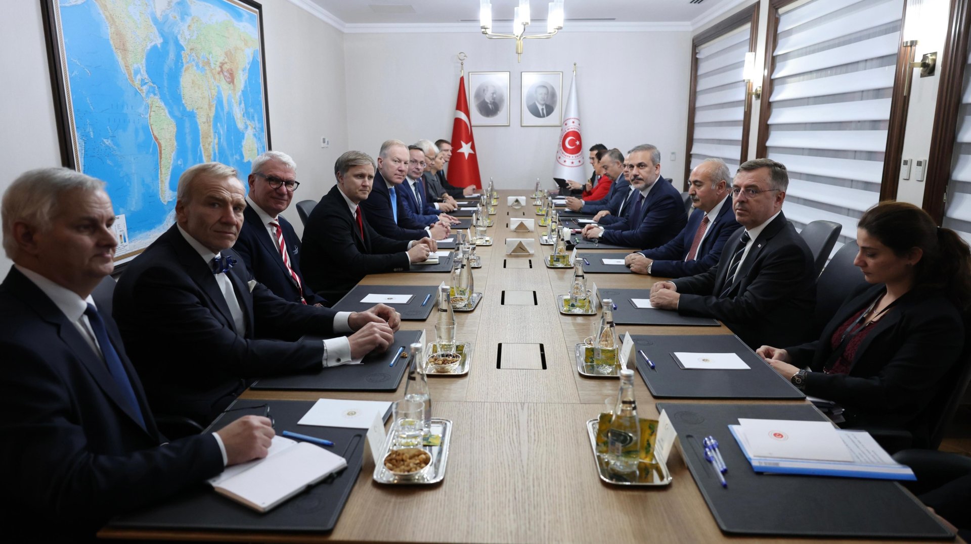 Hakan Fidan Ankarada bir sıra diplomatik görüşlər keçirib