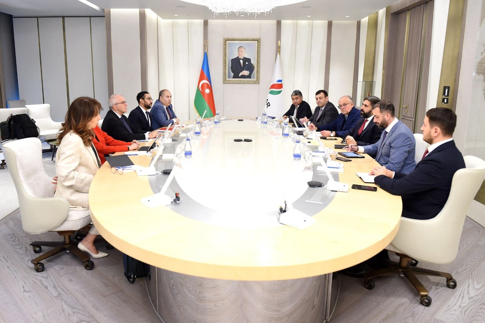 Азербайджан и ВБ обсудили перспективы сотрудничества в сфере декарбонизации