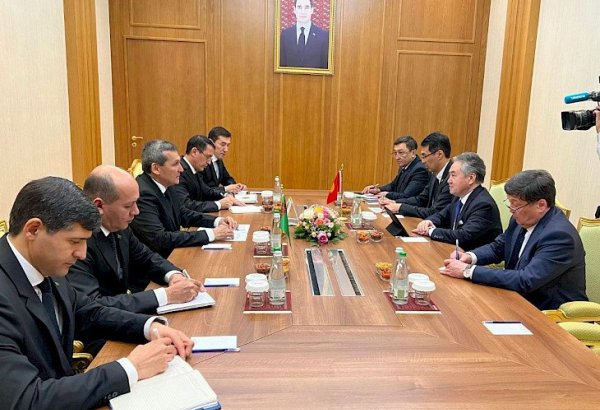 Kulubaev exchanges views with his Turkmen colleague on current issues of bilateral cooperation