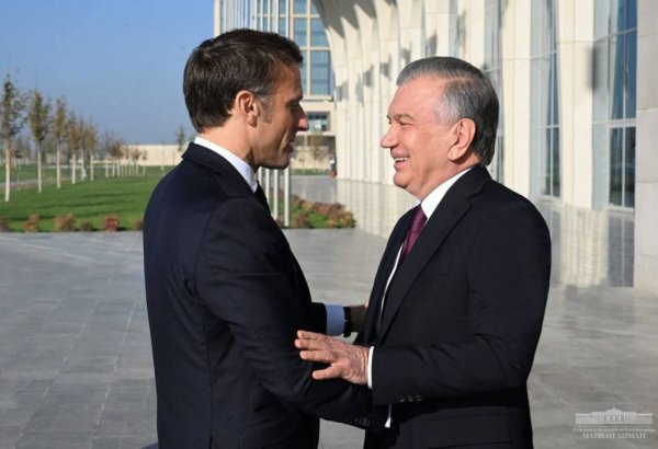 The official welcoming ceremony of the President of France takes place