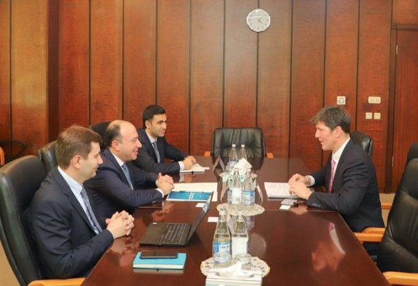 Central Bank of Azerbaijan, SWIFT discuss prospects of co-op