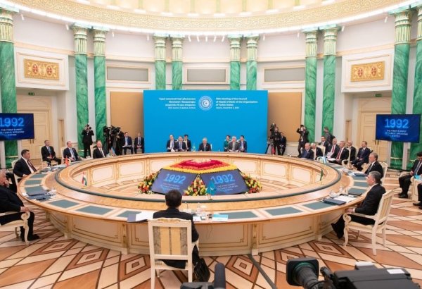 Президент Ильхам Алиев принимает участие в саммите глав государств ОТГ в Астане