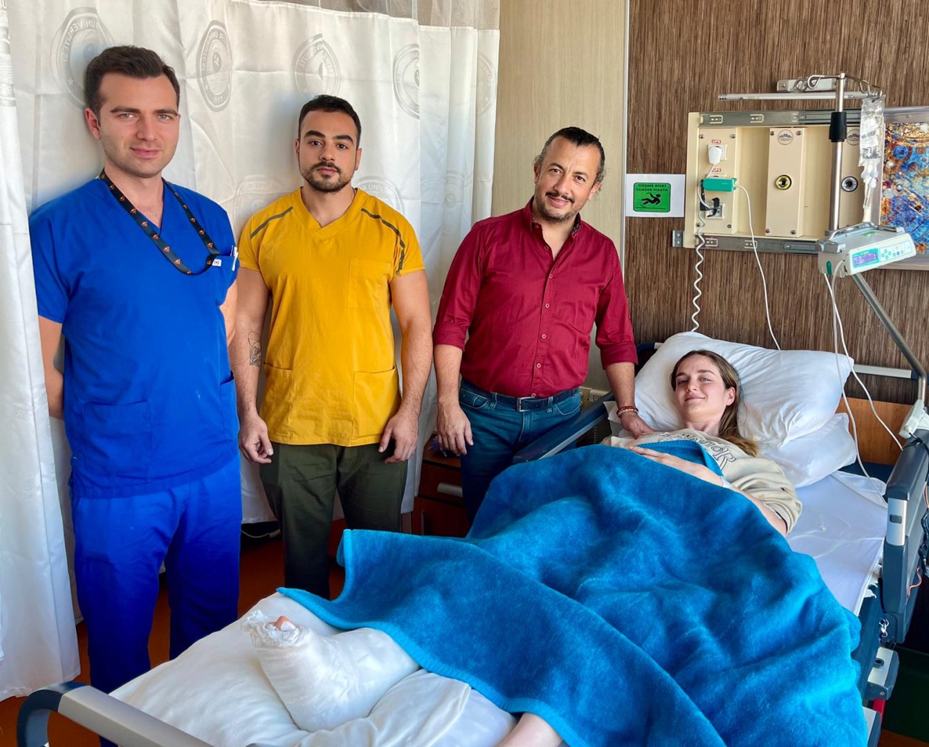 BAUN xəstəxanasında “Oynaq Səthi Transplantasiya”sı həyata keçirilib
