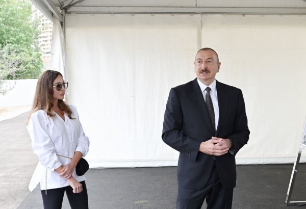 Президент Ильхам Алиев и Первая леди Мехрибан Алиева посетили Иса булагы в Шуше