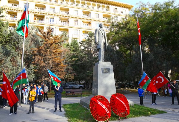 Büyük Önder Atatürk vefatının 85. yılında Azerbaycan'da anıldı
