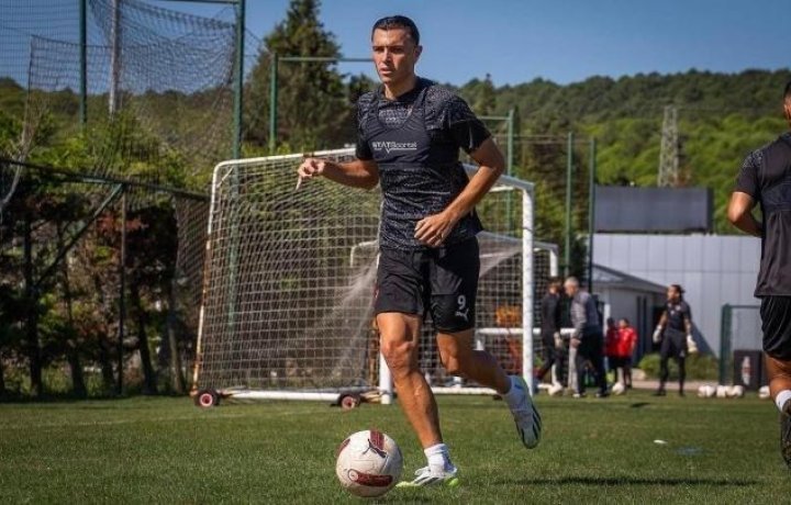 Azərbaycanlı futbolçu: “Üç xalın qazanılmasında Volkan Demirelin rolu böyükdür”