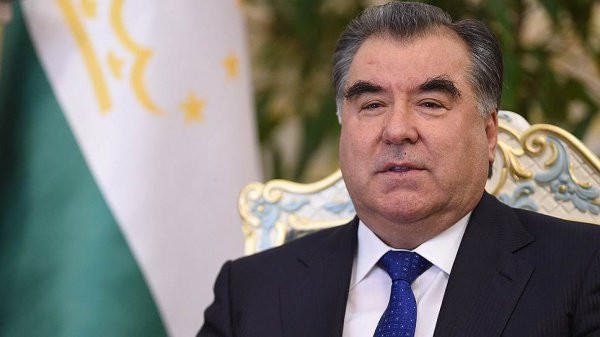 Завершился рабочий визит Президента Таджикистана в Азербайджан
