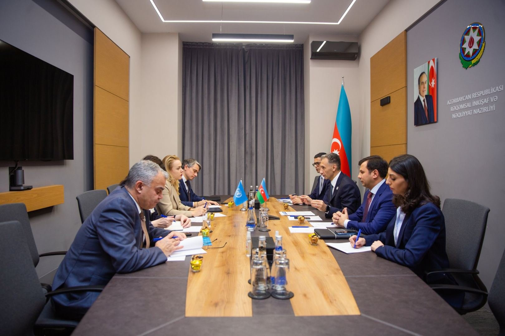 Azerbaijan and UNECE discuss dev't of cooperation in ICT and transport sectors