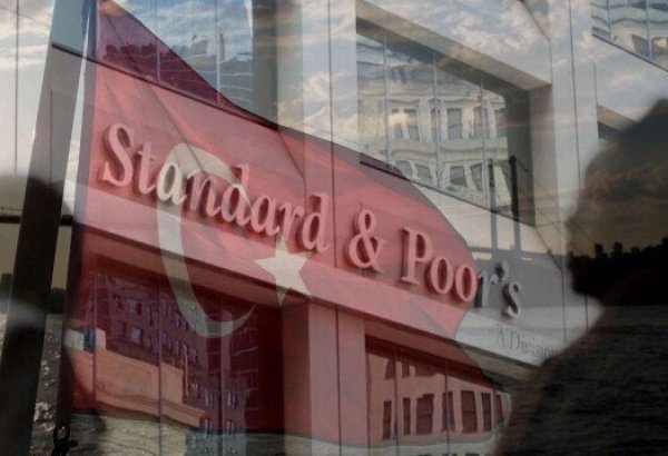 Türkiye'nin kredi notu yükseliyor: Standard & Poor's not görünümünü 'durağan'dan 'pozitif'e çevirdi